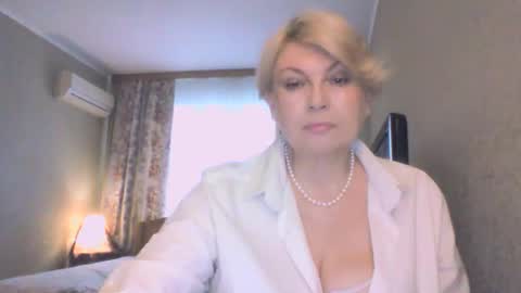 laramrs online show from 04.28.26