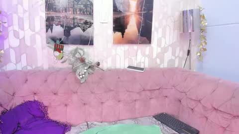 Lara Murphy online show from 12.12.24