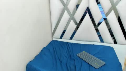 Lara Murphy online show from 01.30.25