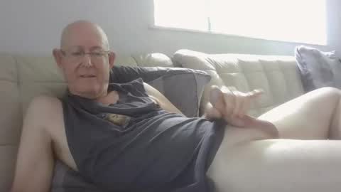 largerthan-   say hi on entry online show from 01.19.26