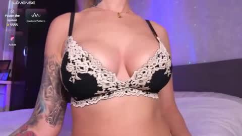 LarineGMT7  UTC6  online show from 11.27.25