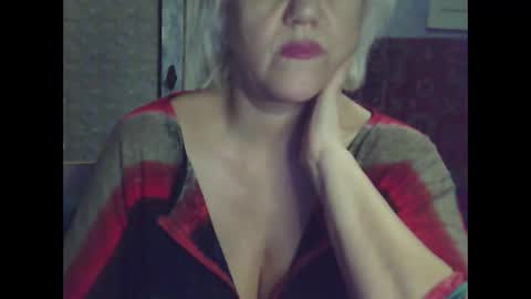 Snapshot of larisaq4ugo24 chatting on 02.05.25 larisaq4ugo24 online show from 02.05.25