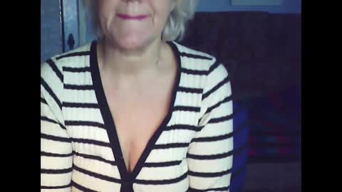 Snapshot of larisaq4ugo24 chatting on 02.11.25 larisaq4ugo24 online show from 02.11.25