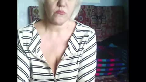 Snapshot of larisaq4ugo24 chatting on 02.17.25 larisaq4ugo24 online show from 02.17.25