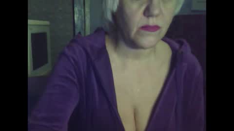 Snapshot of larisaq4ugo24 chatting on 02.22.25 larisaq4ugo24 online show from 02.22.25