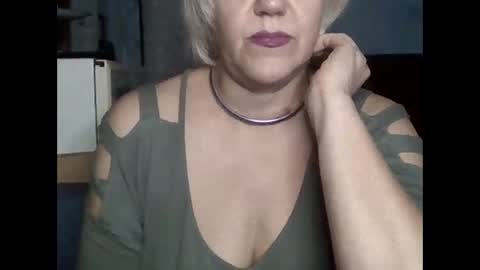 Snapshot of larisaq4ugo24 chatting on 12.14.25 larisaq4ugo24 online show from 12.14.25