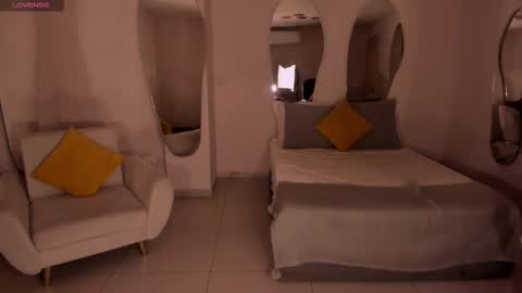 Larisa Smirnov online show from 11.15.25