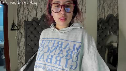  Lari online show from 01.30.25