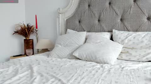 Larissa online show from 11.08.25