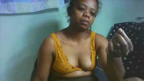 larissa645771 online show from 11.04.25