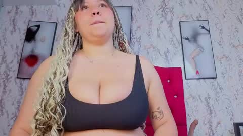 larissa_antonella online show from 04.24.26