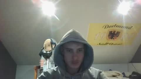 Snapshot of larscivin chatting on 12.18.25 Marco online show from 12.18.25