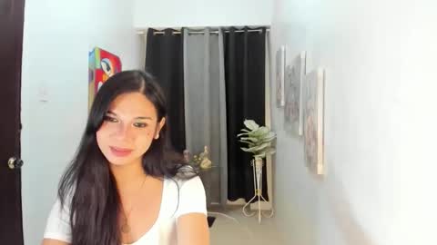 Snapshot of lartvier69xxx chatting on 01.08.26 larth online show from 01.08.26