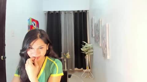 Snapshot of lartvier69xxx chatting on 03.12.26 larth online show from 03.12.26