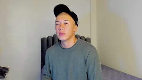 Snapshot of lass_nazar chatting on 12.24.24 lass_nazar online show from 12.24.24