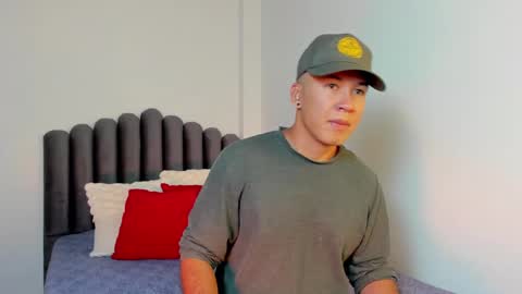 Snapshot of lass_nazar chatting on 12.28.24 lass_nazar online show from 12.28.24