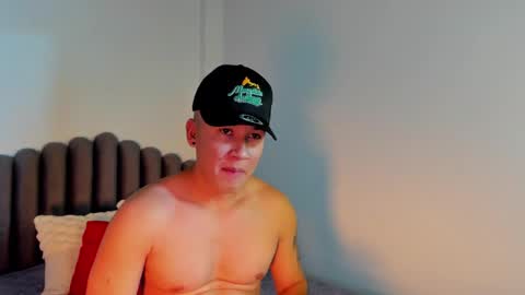 Snapshot of lass_nazar chatting on 12.31.24 lass_nazar online show from 12.31.24