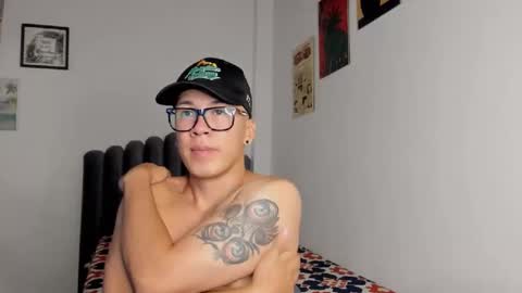 Snapshot of lass_nazar chatting on 10.04.25 lass_nazar online show from 10.04.25