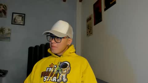 Snapshot of lass_nazar chatting on 04.30.26 lass_nazar online show from 04.30.26