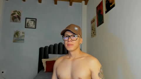 Snapshot of lass_nazar chatting on 05.23.26 lass_nazar online show from 05.23.26