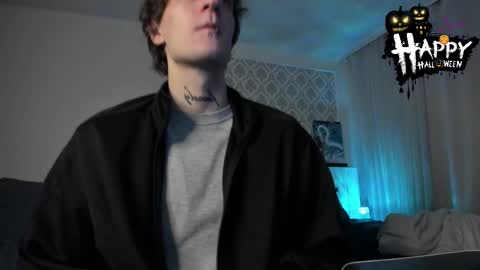 Snapshot of lastnight4you chatting on 10.31.25 acie online show from 10.31.25