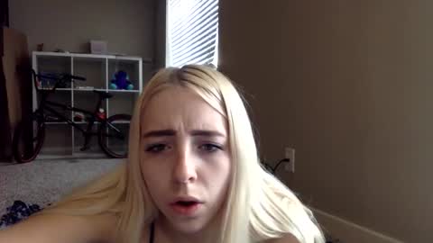 Roxy blue online show from 03.13.26