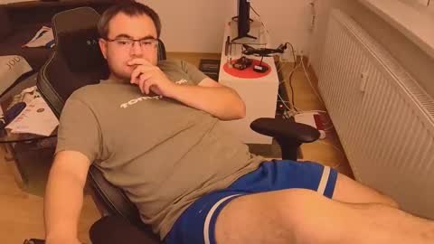 latexboy893 online show from 09.23.25