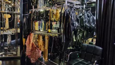 Snapshot of latexlover202 chatting on 02.11.26 latexlover202 online show from 02.11.26