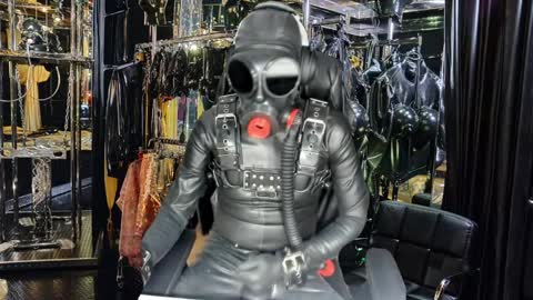 Snapshot of latexlover202 chatting on 04.01.26 latexlover202 online show from 04.01.26