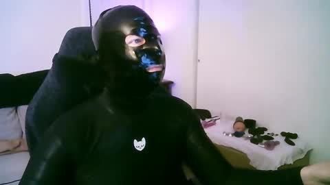 latexminheadroom online show from 04.01.26