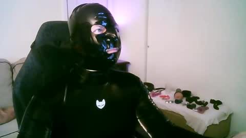 latexminheadroom online show from 05.09.26