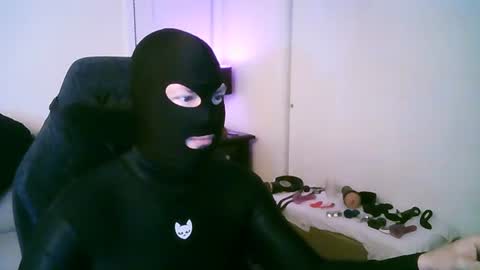latexminheadroom online show from 07.02.26