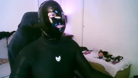 latexminheadroom online show from 07.11.26