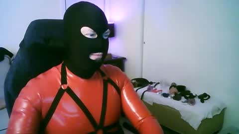 latexminheadroom online show from 07.25.26