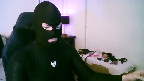 latexminheadroom online show from 08.05.26