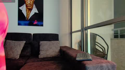 Snapshot of latin_couple77 chatting on 01.29.25 Sara y Andy online show from 01.29.25