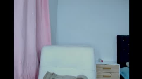 Snapshot of latin_delight_ chatting on 11.30.25 latin_delight_ online show from 11.30.25