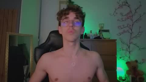  Free OF online show from 03.17.26