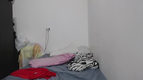 M E G A N  online show from 01.08.25