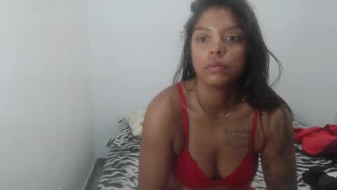 Snapshot of latin_meg chatting on 05.18.26 M E G A N online show from 05.18.26