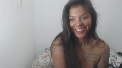 Snapshot of latin_meg chatting on 05.24.26 M E G A N online show from 05.24.26