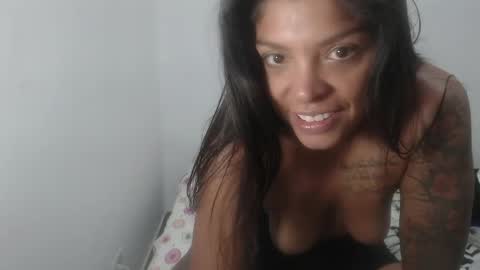 Snapshot of latin_meg chatting on 06.05.26 M E G A N online show from 06.05.26