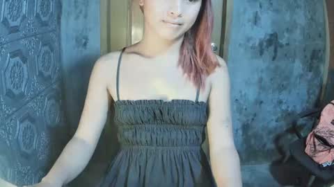 Snapshot of latina_chicks chatting on 04.08.26 Latina online show from 04.08.26