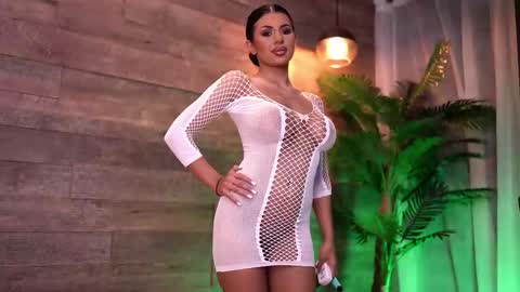 Latina online show from 09.19.25