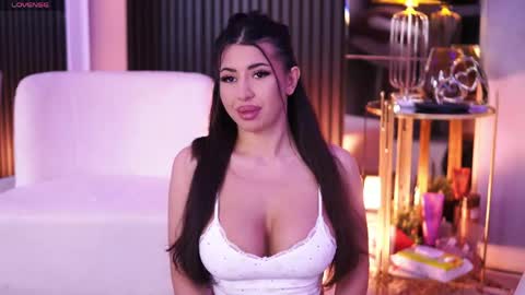 Latina online show from 04.24.26