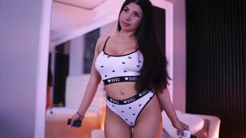 Latina online show from 05.06.26