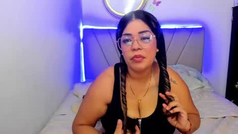 latinamav22 online show from 05.05.26
