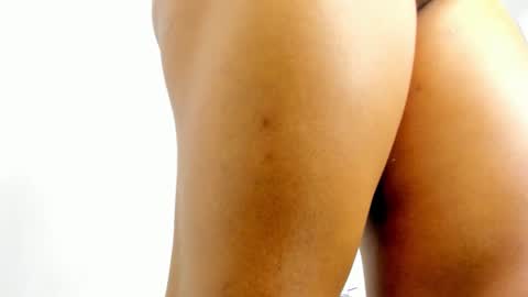 Snapshot of latinebonyts chatting on 10.03.25 latinebonyts online show from 10.03.25