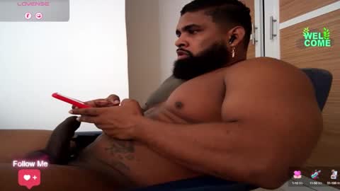 Snapshot of latinhot202423 chatting on 02.04.25 blackBear online show from 02.04.25