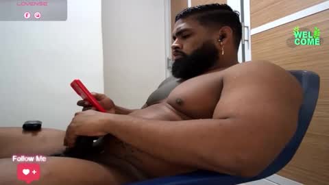 Snapshot of latinhot202423 chatting on 02.07.25 blackBear online show from 02.07.25